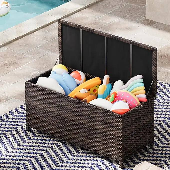 HiMISS Weatherproof Outdoor Storage Box With Lid And Wheels