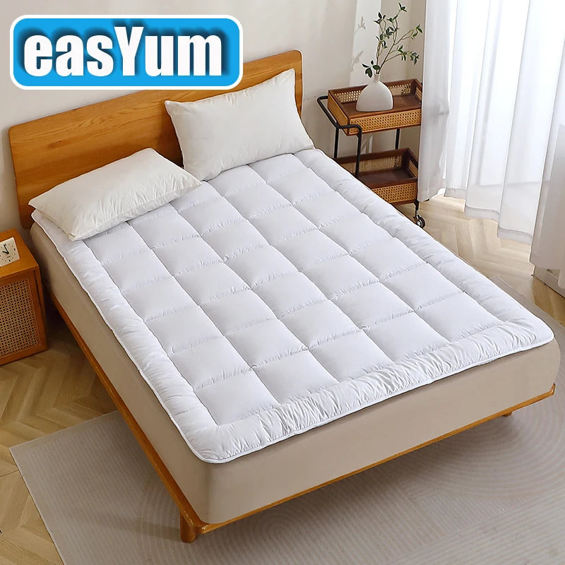 Lightweight Polyester Mattress Protector For Daily Use